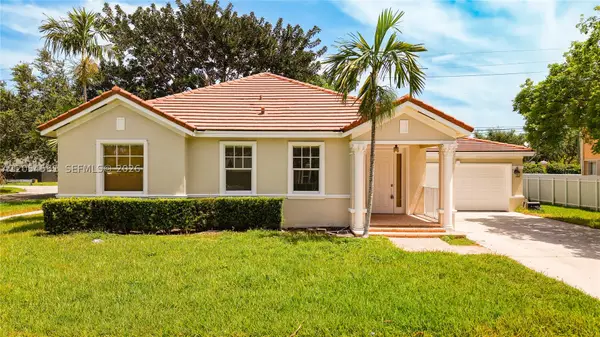 12971 SW 200th Ter, Miami, FL 33177