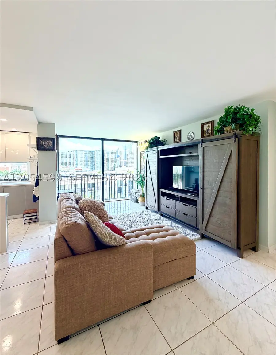17021 N Bay Rd #802, Sunny Isles Beach, FL 33160 - #2