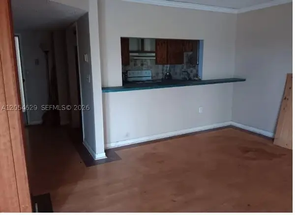4174 Inverrary Dr #410, Lauderhill, FL 33319