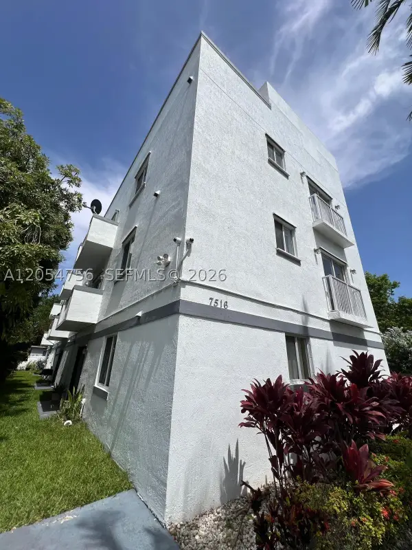 Address Withheld By Seller, Miami, FL 33138