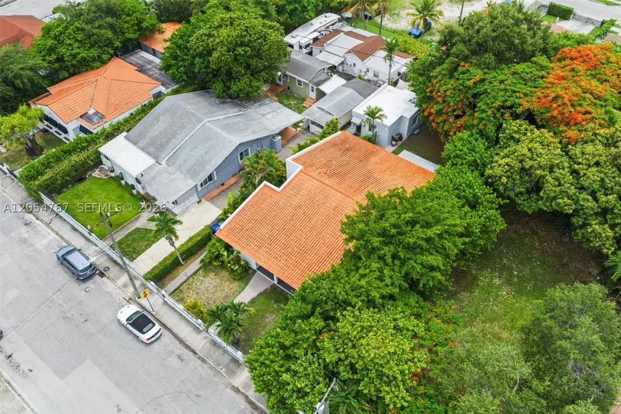 1024 SW 13th Ct, Miami, FL 33135 - #3