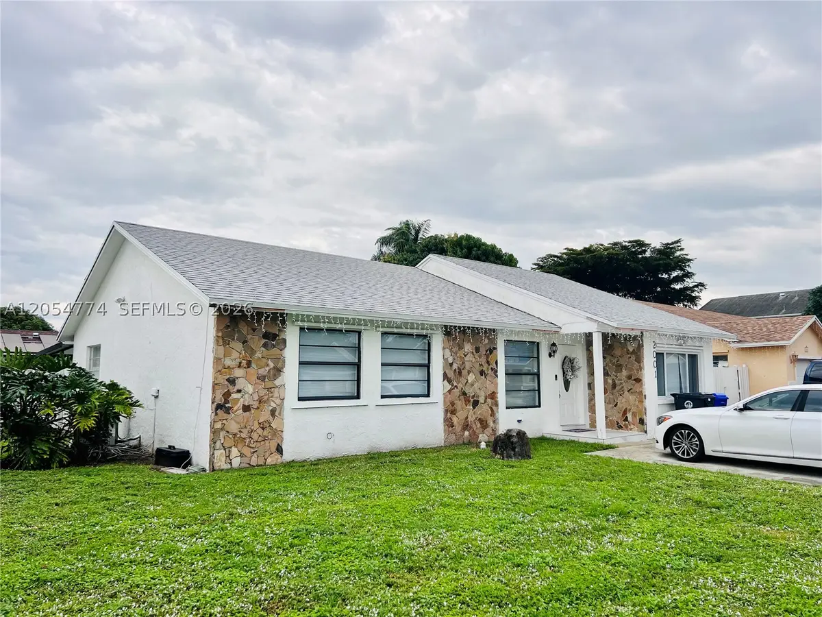 2001 SW 85th Ave, North Lauderdale, FL 33068 - #1