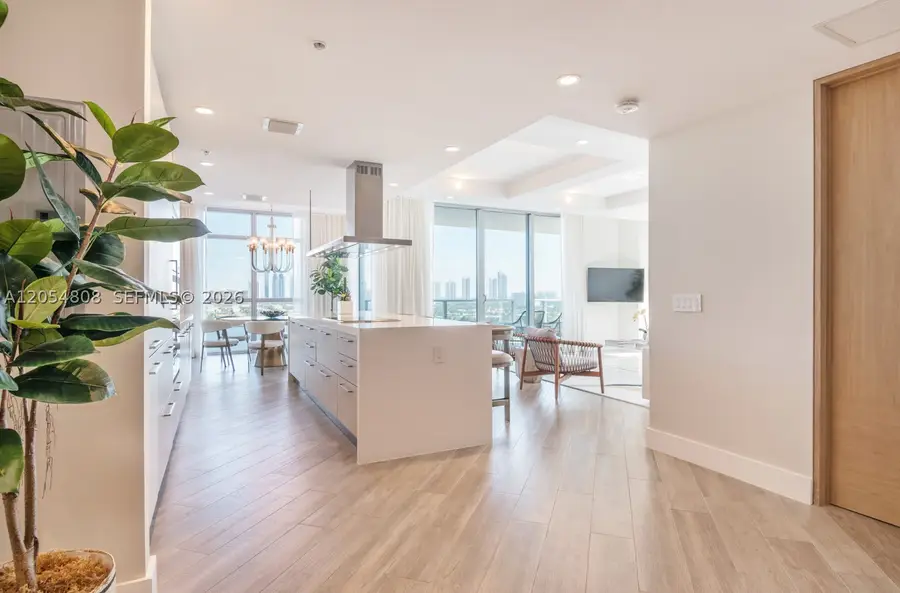 17301 Biscayne Blvd #1609, North Miami Beach, FL 33160 - #3