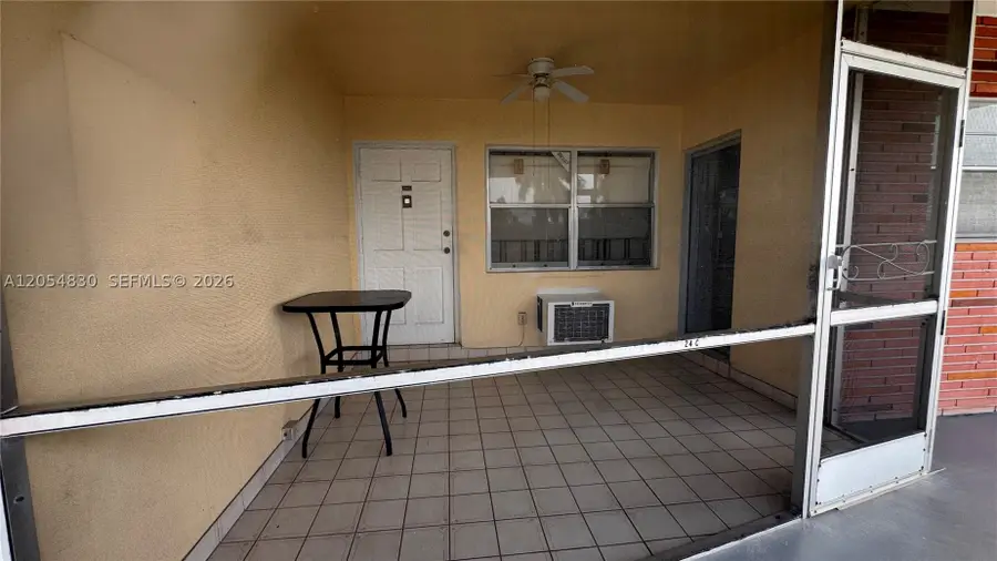 141 NE 10th Ave #24C, Hallandale Beach, FL 33009 - #3