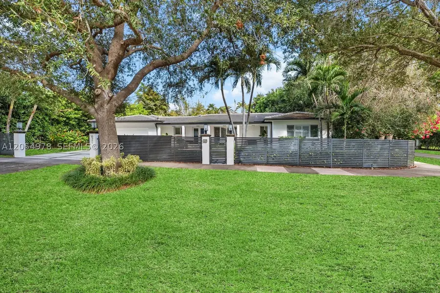 6511 Riviera Dr, Coral Gables, FL 33146 - #2