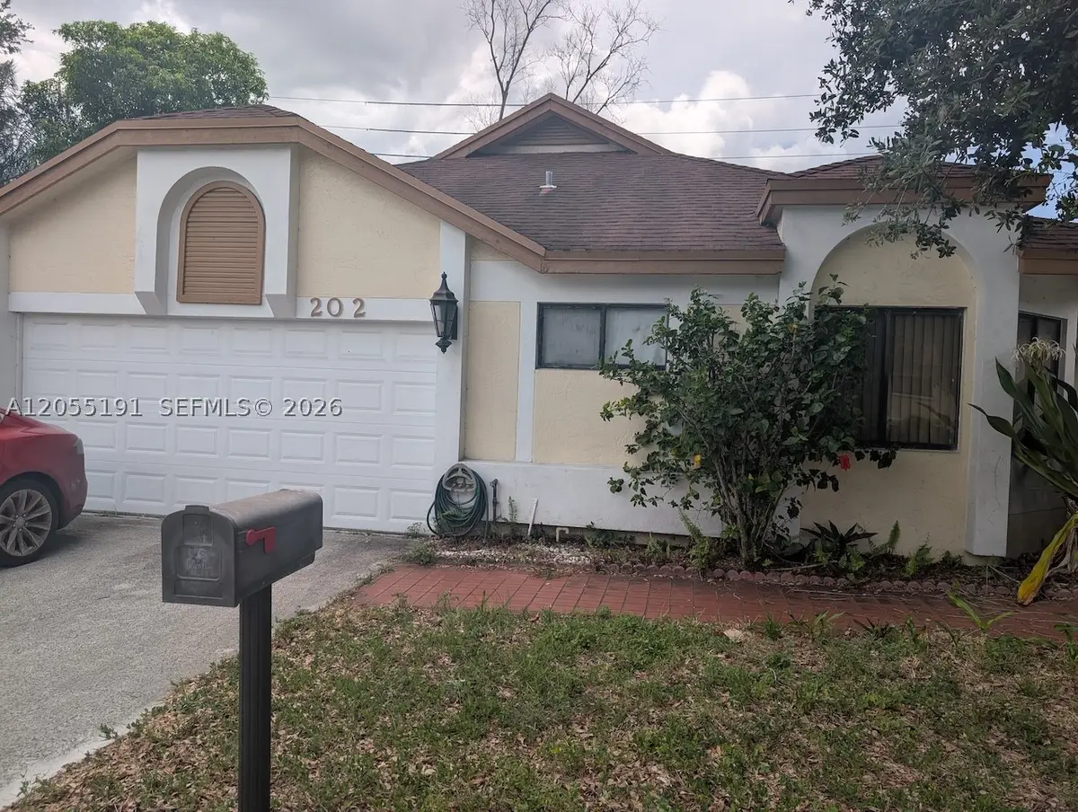 202 Maddy Ln, North Lauderdale, FL 33068 - #1
