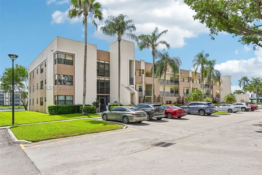 7468 Fairfax Dr #302, Tamarac, FL 33321 - #2