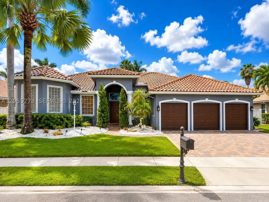 13755 NW 18th Ct, Pembroke Pines, FL 33028 - #2