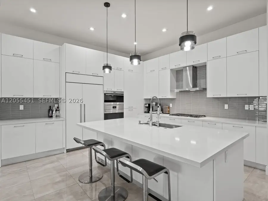 8143 NW 47th Ter, Doral, FL 33166 - #2