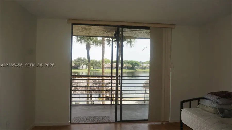 1100 Colony Point Cir #206, Pembroke Pines, FL 33026 - #3