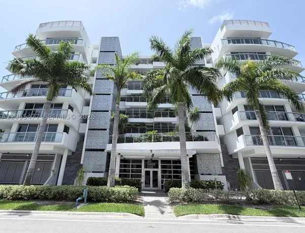 1100 100th St #606, Bay Harbor Islands, FL 33154