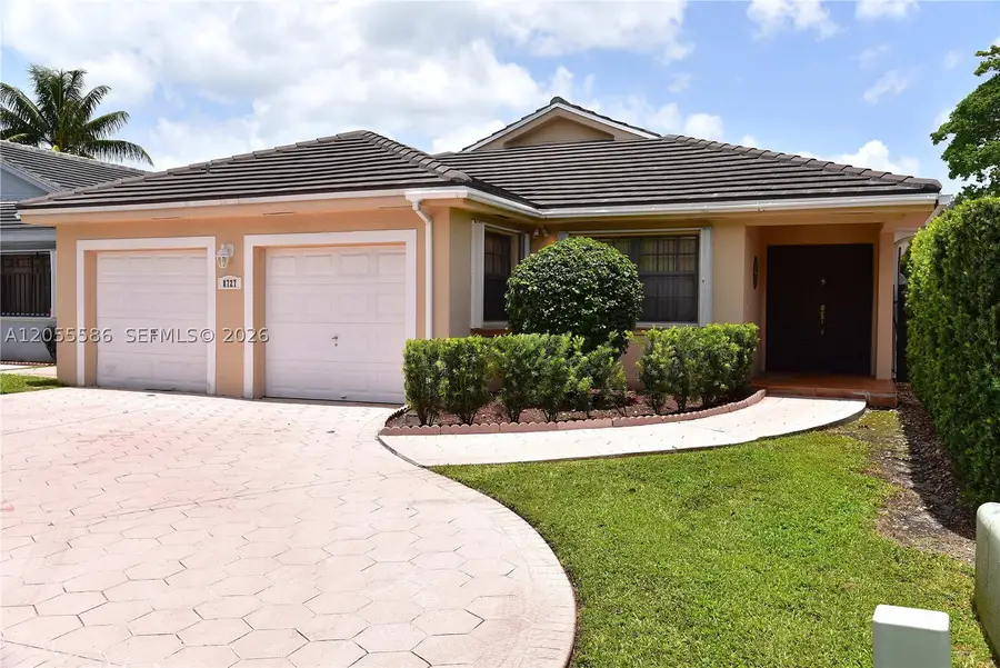 8727 NW 150th Ter, Miami Lakes, FL 33018 - #2