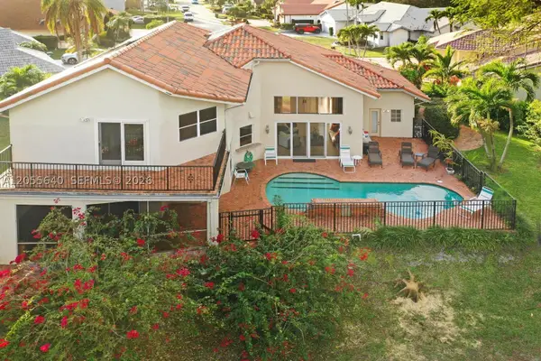 7820 NW 83rd St, Tamarac, FL 33321