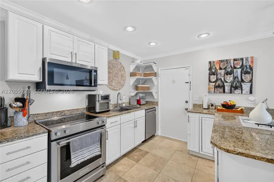 2220 NE 68th St #1012, Fort Lauderdale, FL 33308 - #3