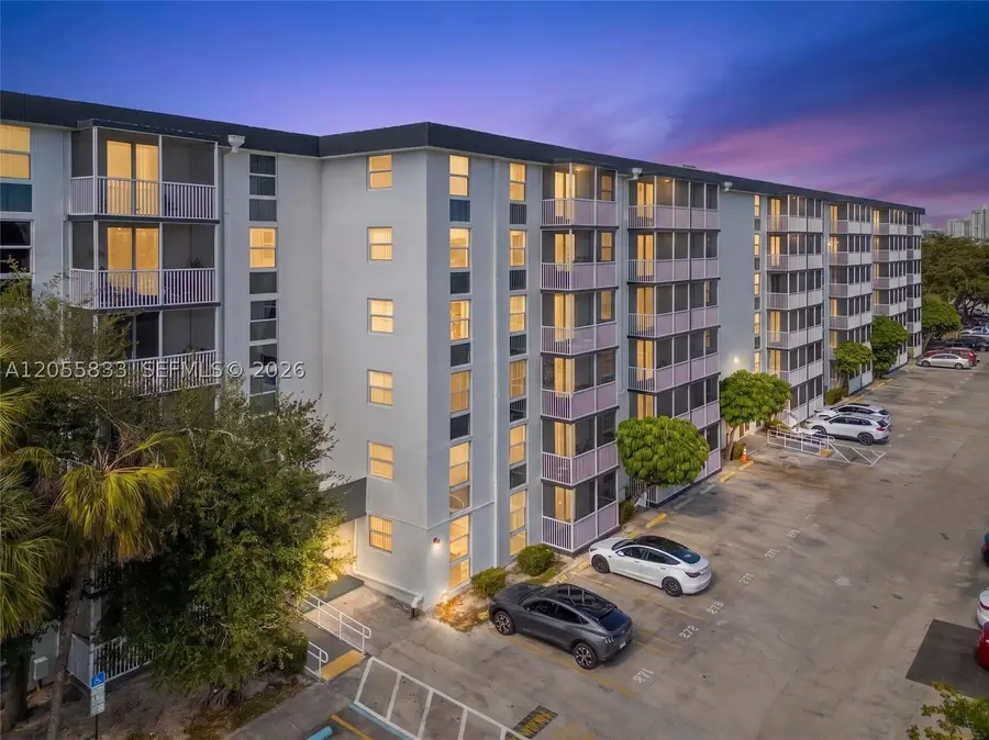16851 NE 23rd Ave #A516, North Miami Beach, FL 33160 - #2