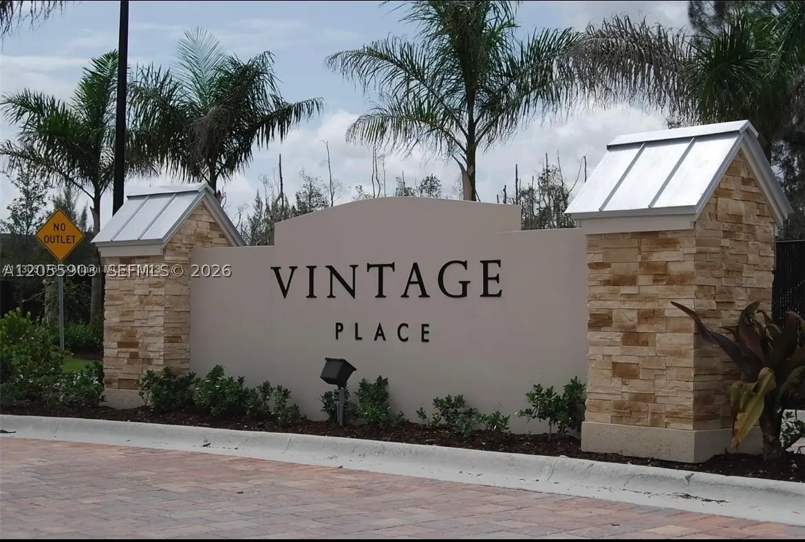 7022 NW 102nd Pl, Doral, FL 33178 - #1