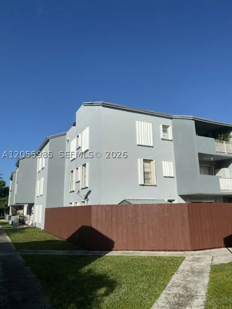 1725 W 60th St #F202, Hialeah, FL 33012 - #2