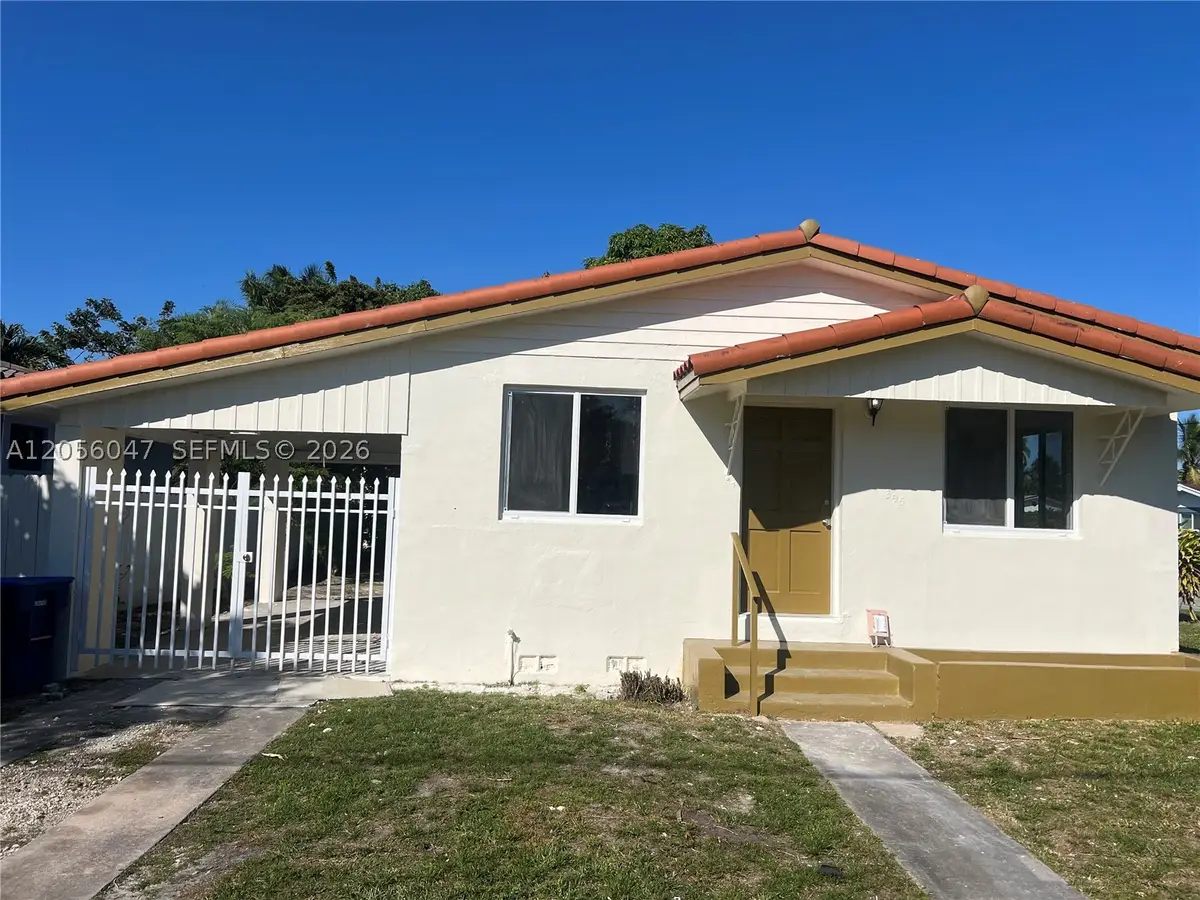 395 NE 112th St, Miami, FL 33161 - #1
