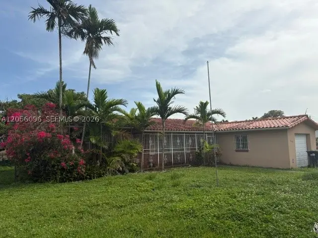 9590 SW 19th St, Miami, FL 33165 - #2
