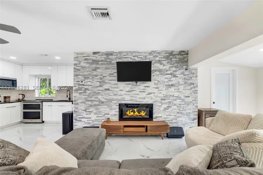 Address Withheld By Seller, Fort Lauderdale, FL 33315 - #2