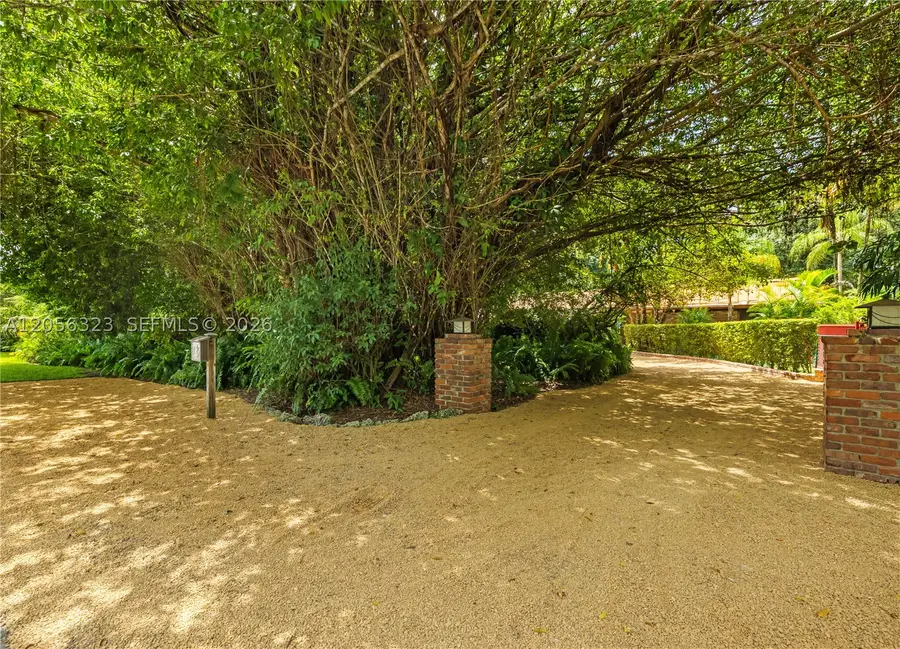 10520 SW 124th St, Miami, FL 33176 - #2