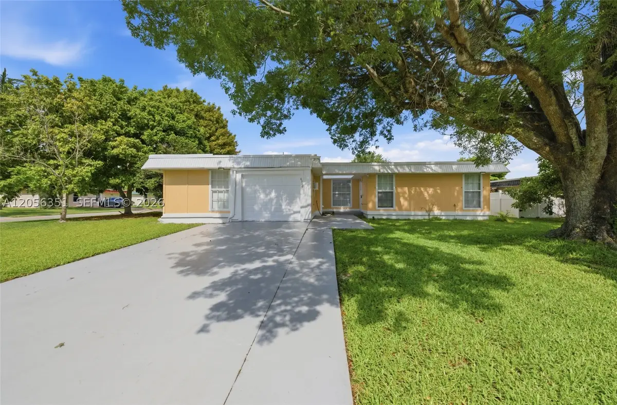 Address Withheld By Seller, Tamarac, FL 33321 - #1