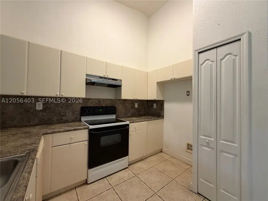 1661 SE 28th St #204, Homestead, FL 33035 - #2