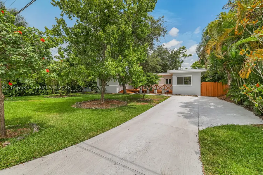 1012 NE 116th St, Biscayne Park, FL 33161 - #2
