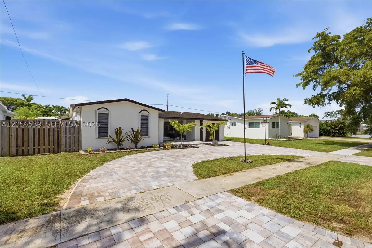 9120 SW 55th St, Cooper City, FL 33328 - #1