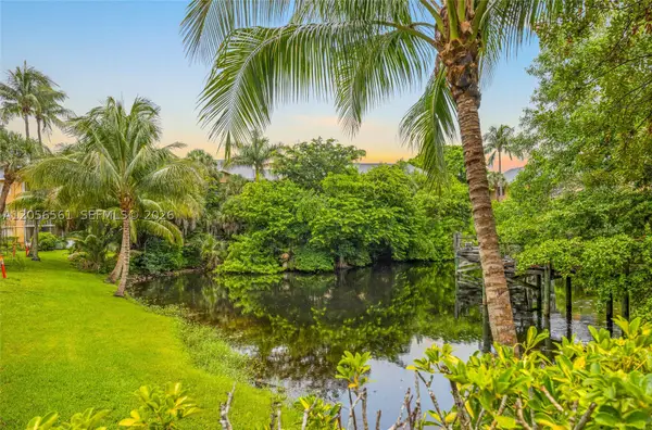 4025 W Mcnab Rd #E107, Pompano Beach, FL 33069
