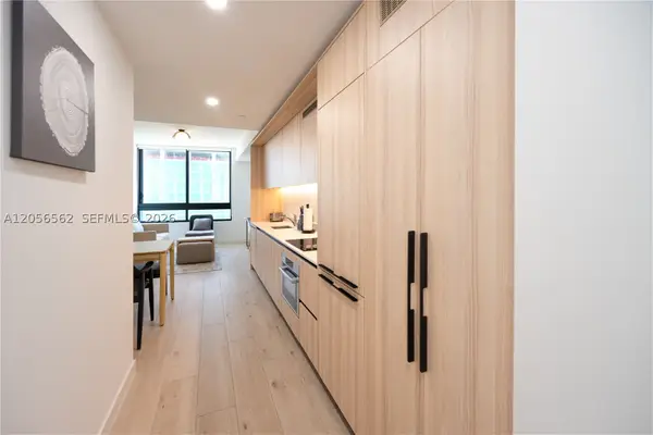 225 N Miami Ave #1505, Miami, FL 33128
