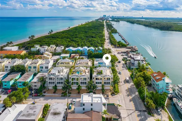 348 Elm St #B-10, Hollywood, FL 33019