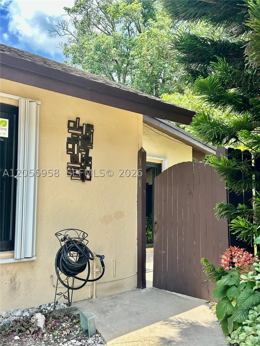 151 Essex Rd #4-30, Hollywood, FL 33024 - #3