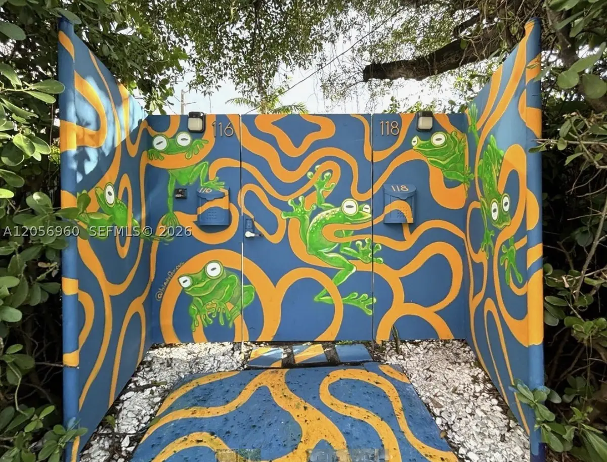 118 NW 24th St, Miami, FL 33127 - #1