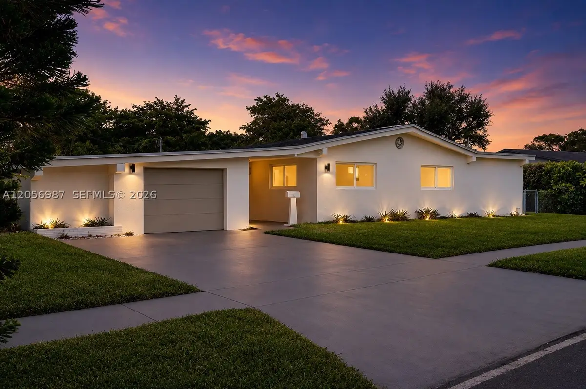 5715 Jackson St, Hollywood, FL 33023 - #1
