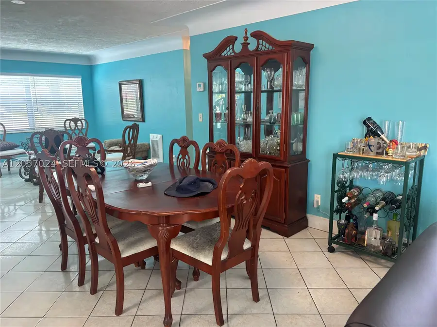 3410 SW 17th St, Fort Lauderdale, FL 33312 - #2