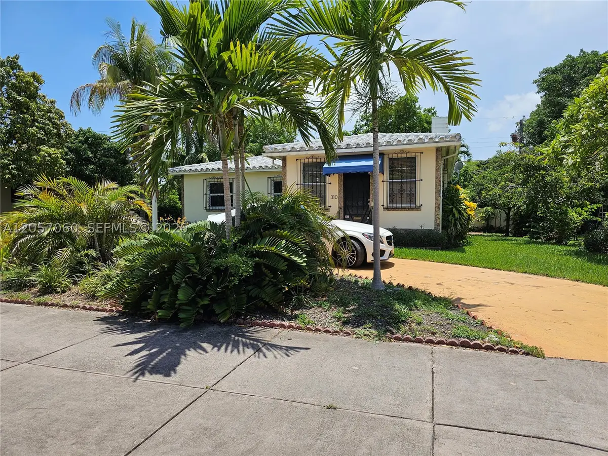 310 Ponce De Leon Blvd, Coral Gables, FL 33134 - #1