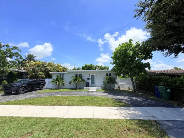 8321 SW 46th St, Miami, FL 33155