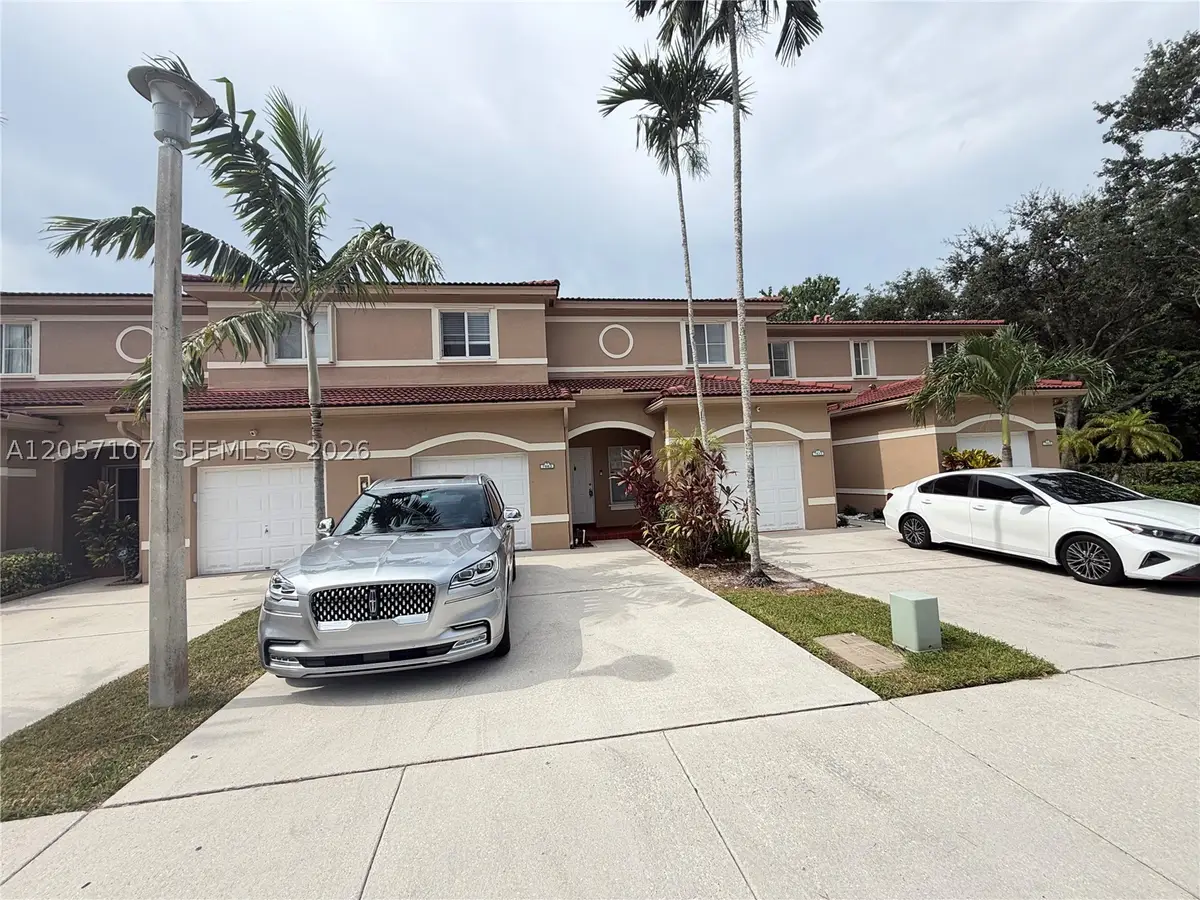 7663 N Southwood Cir, Davie, FL 33328 - #1
