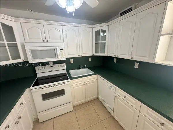 12590 NE 16th Ave #509, North Miami, FL 33161