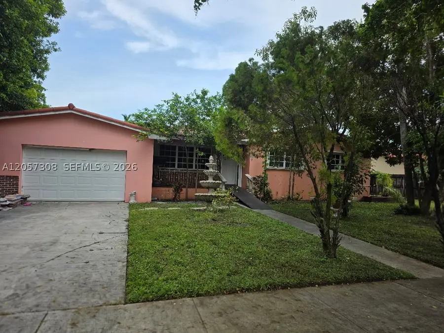 881 Albatross St, Miami Springs, FL 33166 - #3