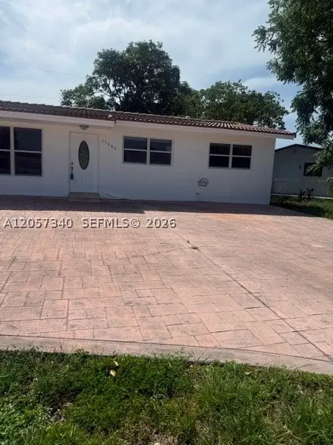 17545 NW 49 Ct, Miami Gardens, FL 33055 - #2