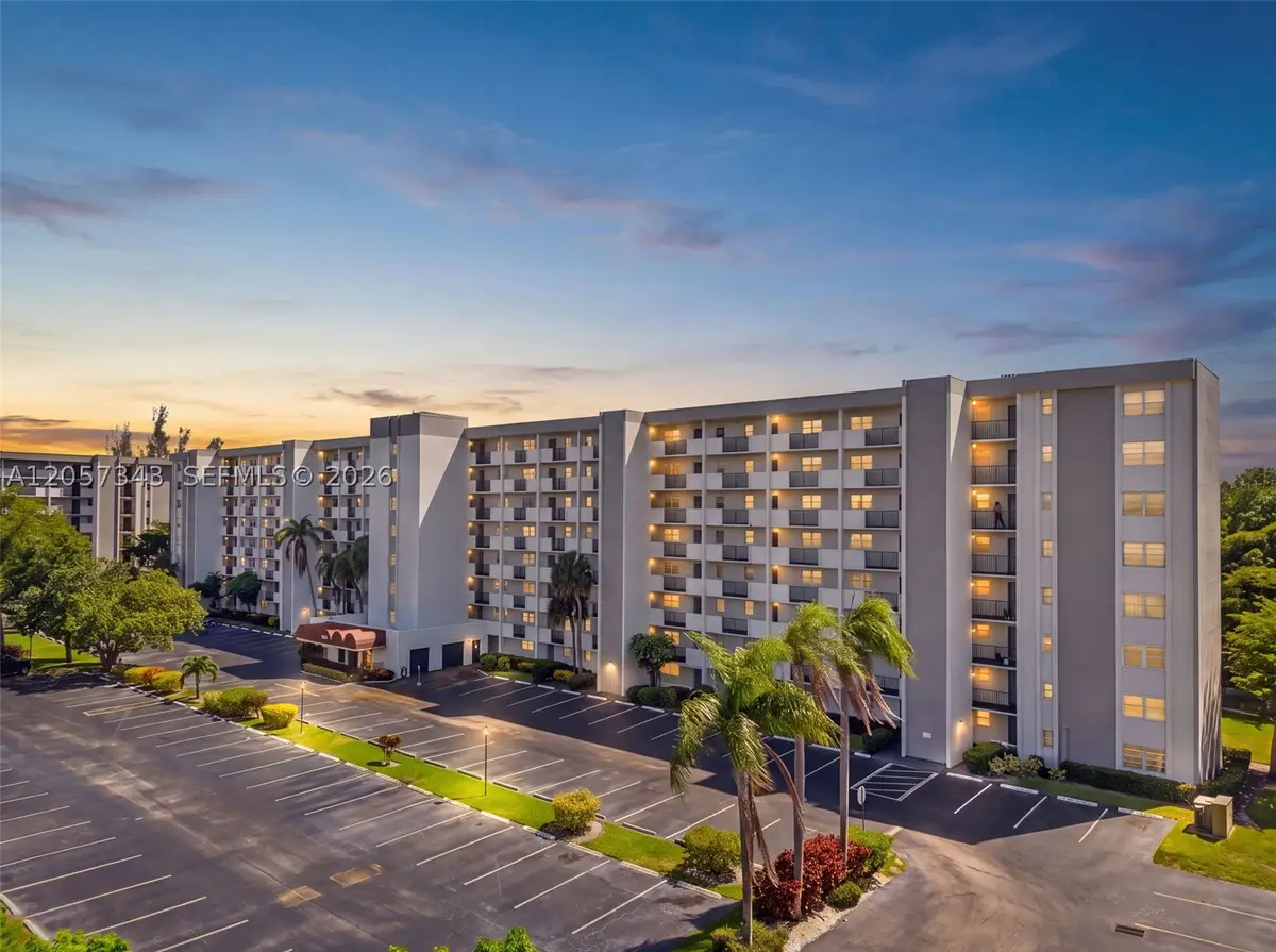 5900 NW 44th St #414, Lauderhill, FL 33319 - #1