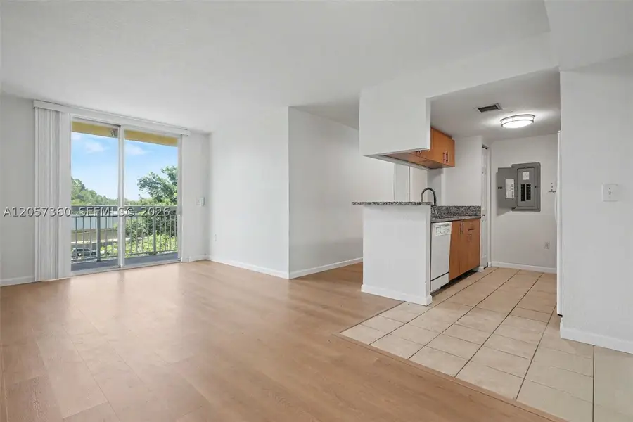 816 NW 11th St #402, Miami, FL 33136 - #2