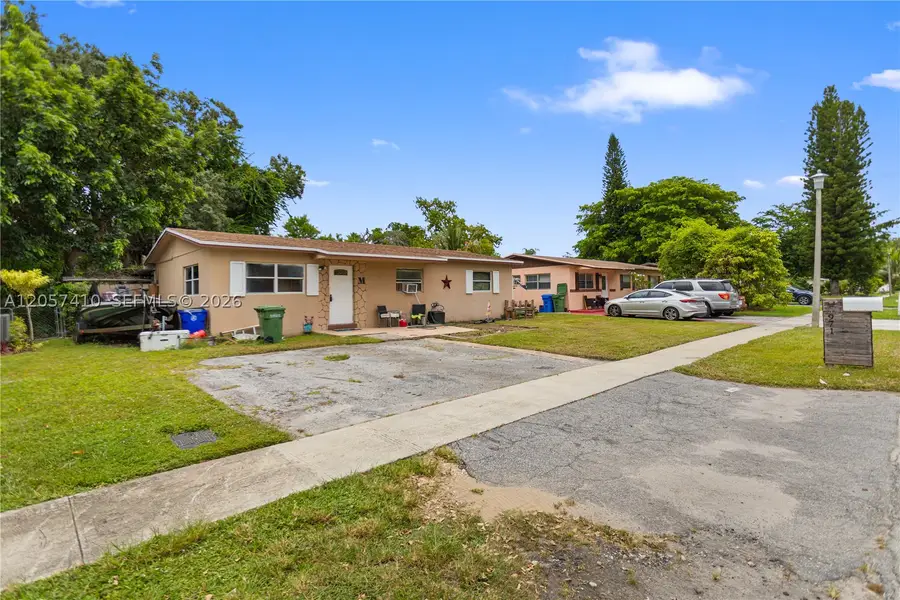 4971 SW 5th St, Margate, FL 33068 - #2