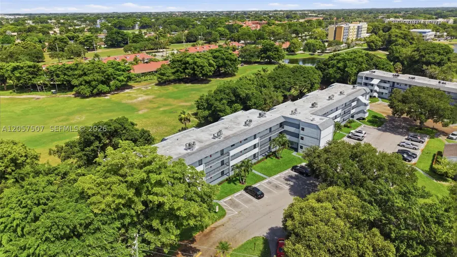 8421 Lagos De Campo Blvd #202T, Tamarac, FL 33321 - #3