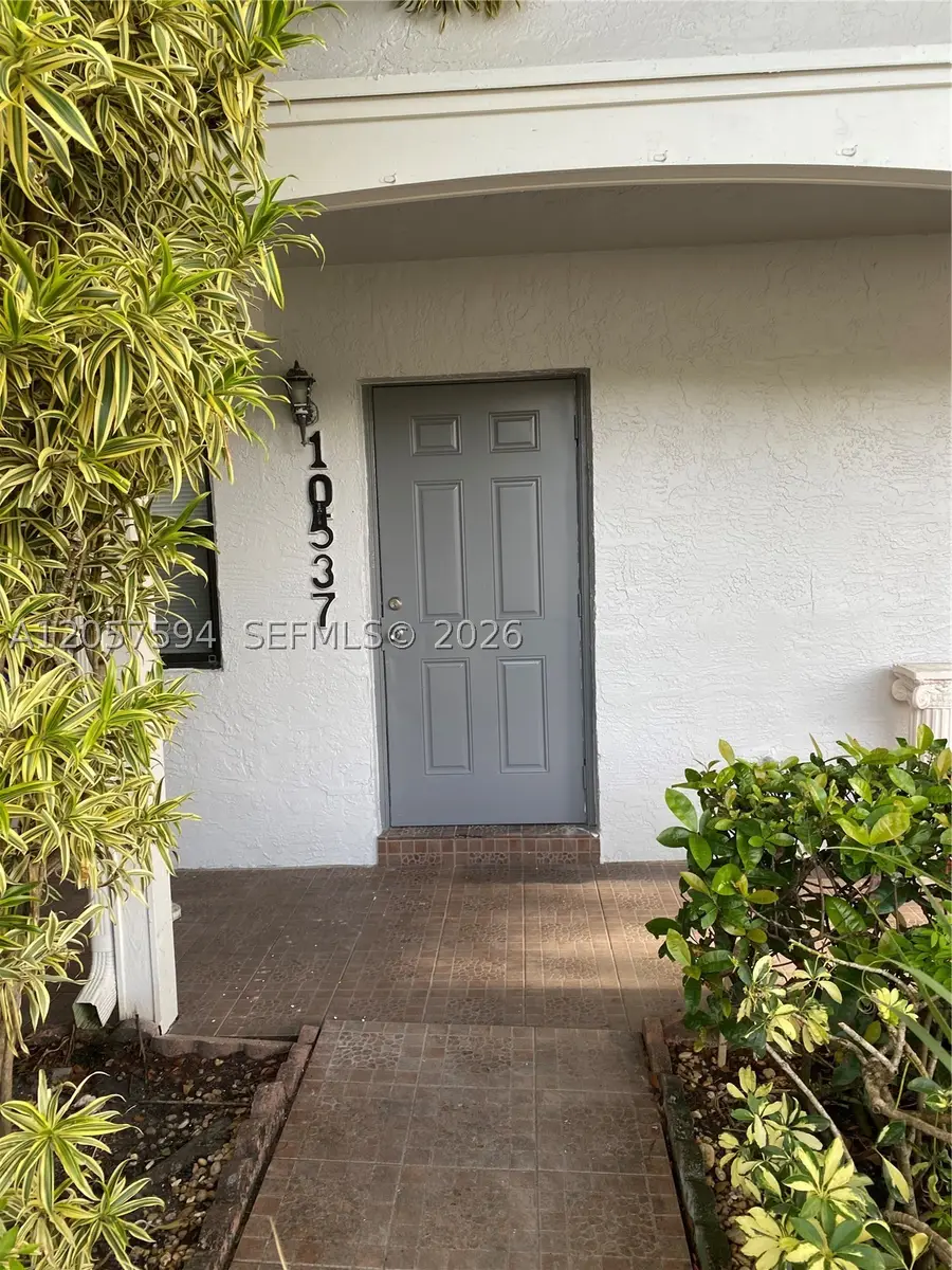 10537 NW 8th St, Pembroke Pines, FL 33026 - #2