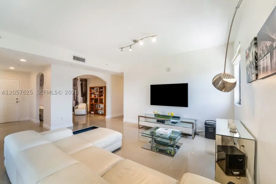 8395 SW 73rd Ave #412, Miami, FL 33143 - #2