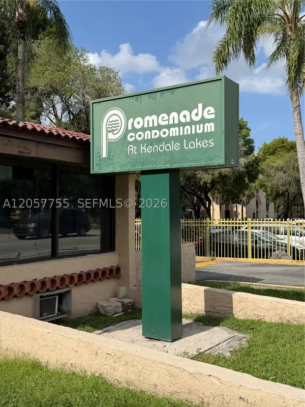 Address Withheld By Seller, Miami, FL 33186