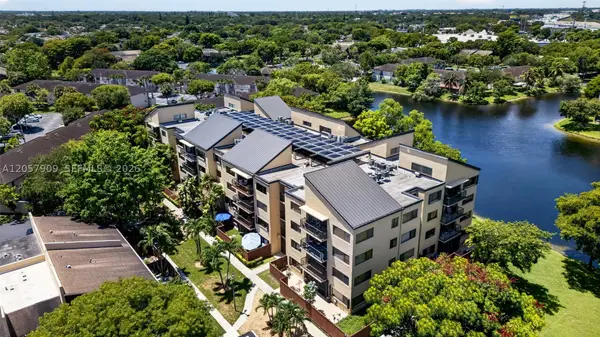 6666 SW 115th Ct #301, Miami, FL 33173